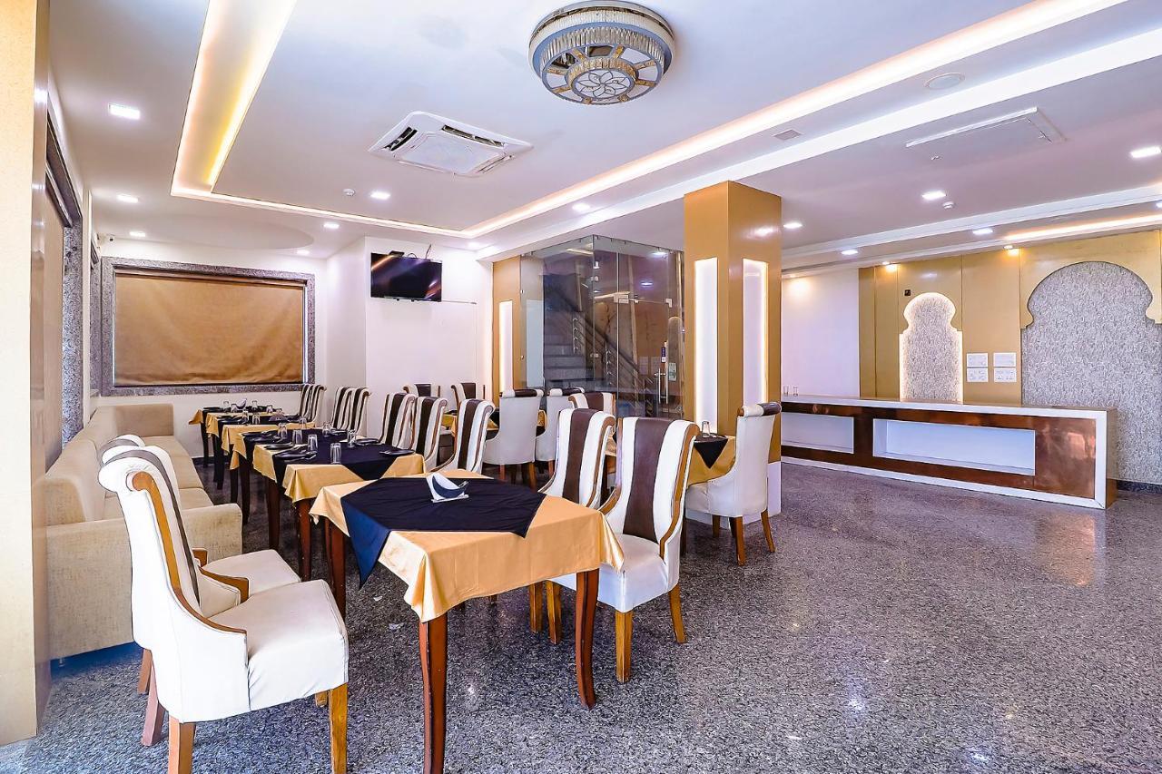 Fabhotel Swess Grand Agra  Dış mekan fotoğraf