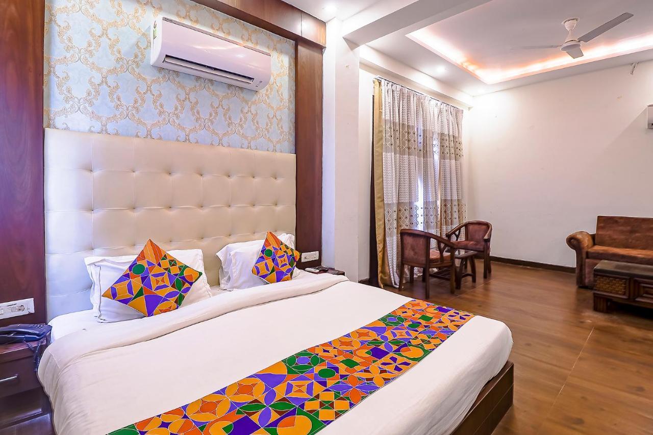 Fabhotel Swess Grand Agra  Dış mekan fotoğraf