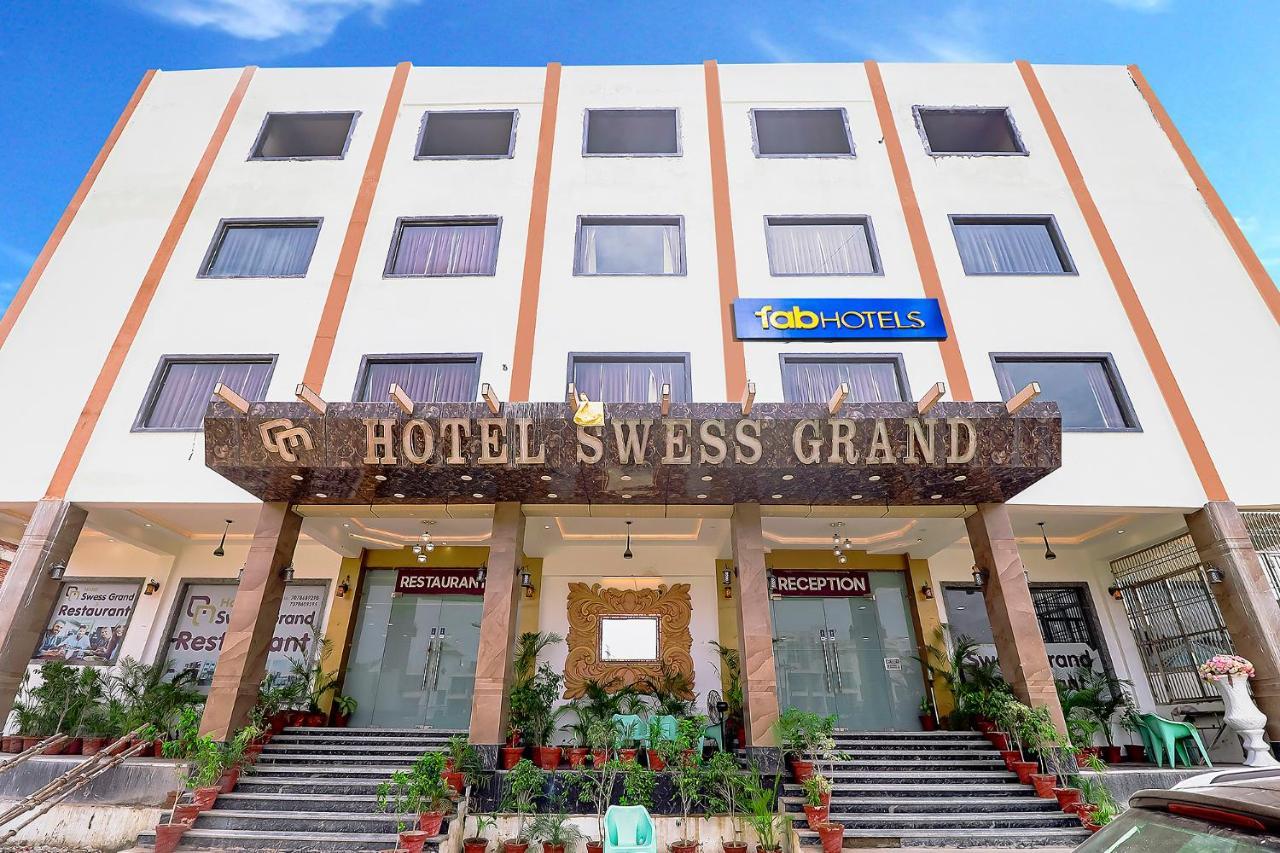 Fabhotel Swess Grand Agra  Dış mekan fotoğraf