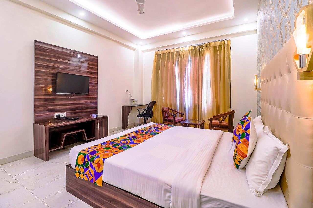 Fabhotel Swess Grand Agra  Dış mekan fotoğraf