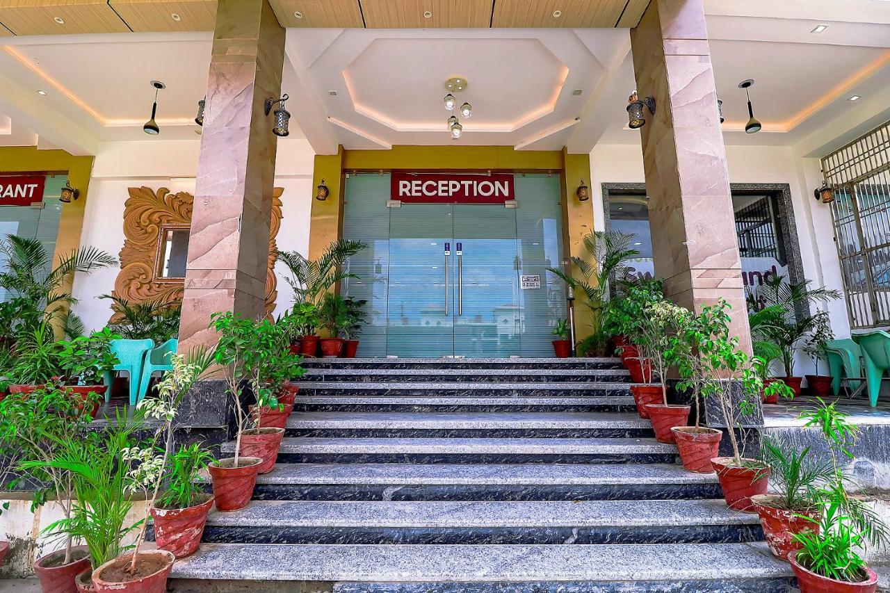 Fabhotel Swess Grand Agra  Dış mekan fotoğraf
