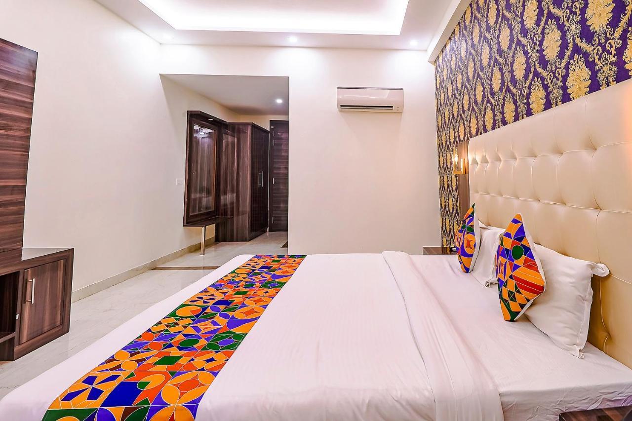 Fabhotel Swess Grand Agra  Dış mekan fotoğraf